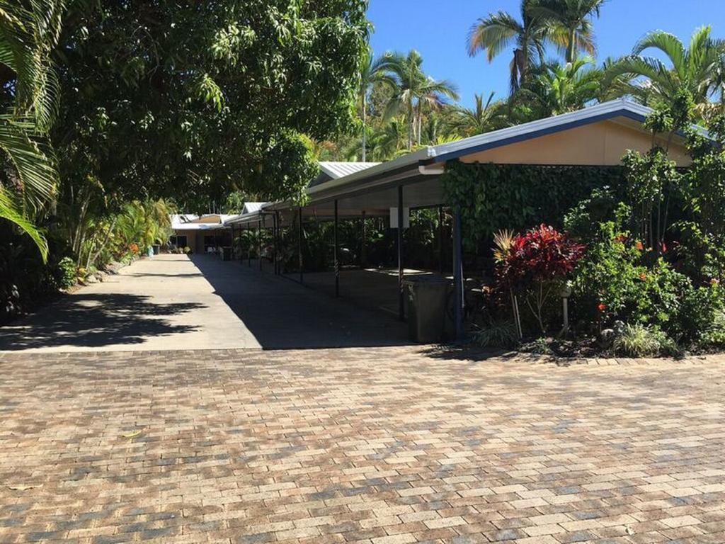 Lazy Lizard Motor Inn Port Douglas Exterior foto