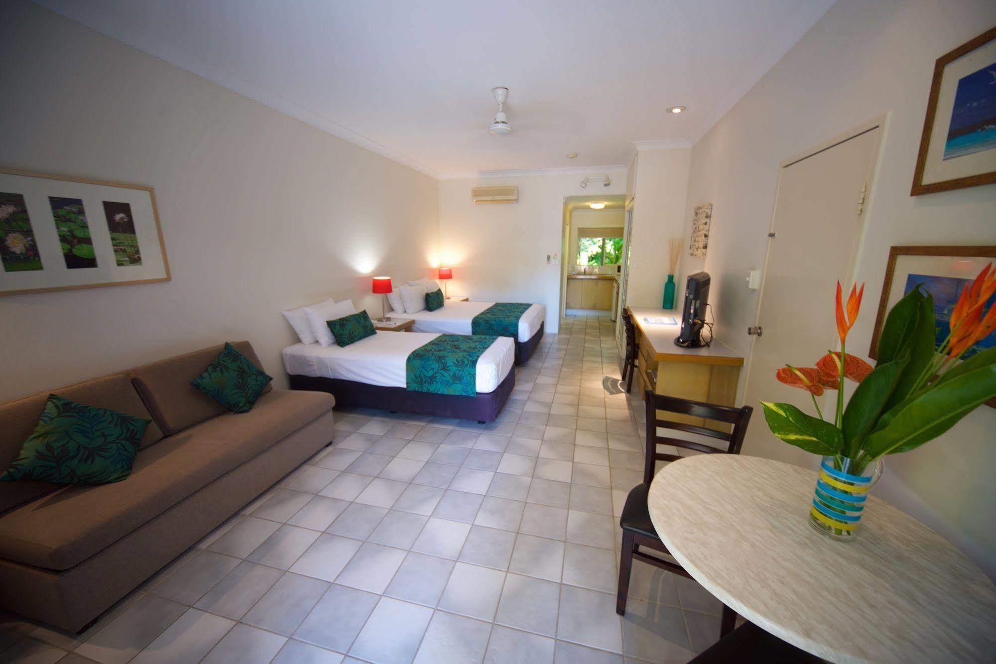 Lazy Lizard Motor Inn Port Douglas Exterior foto