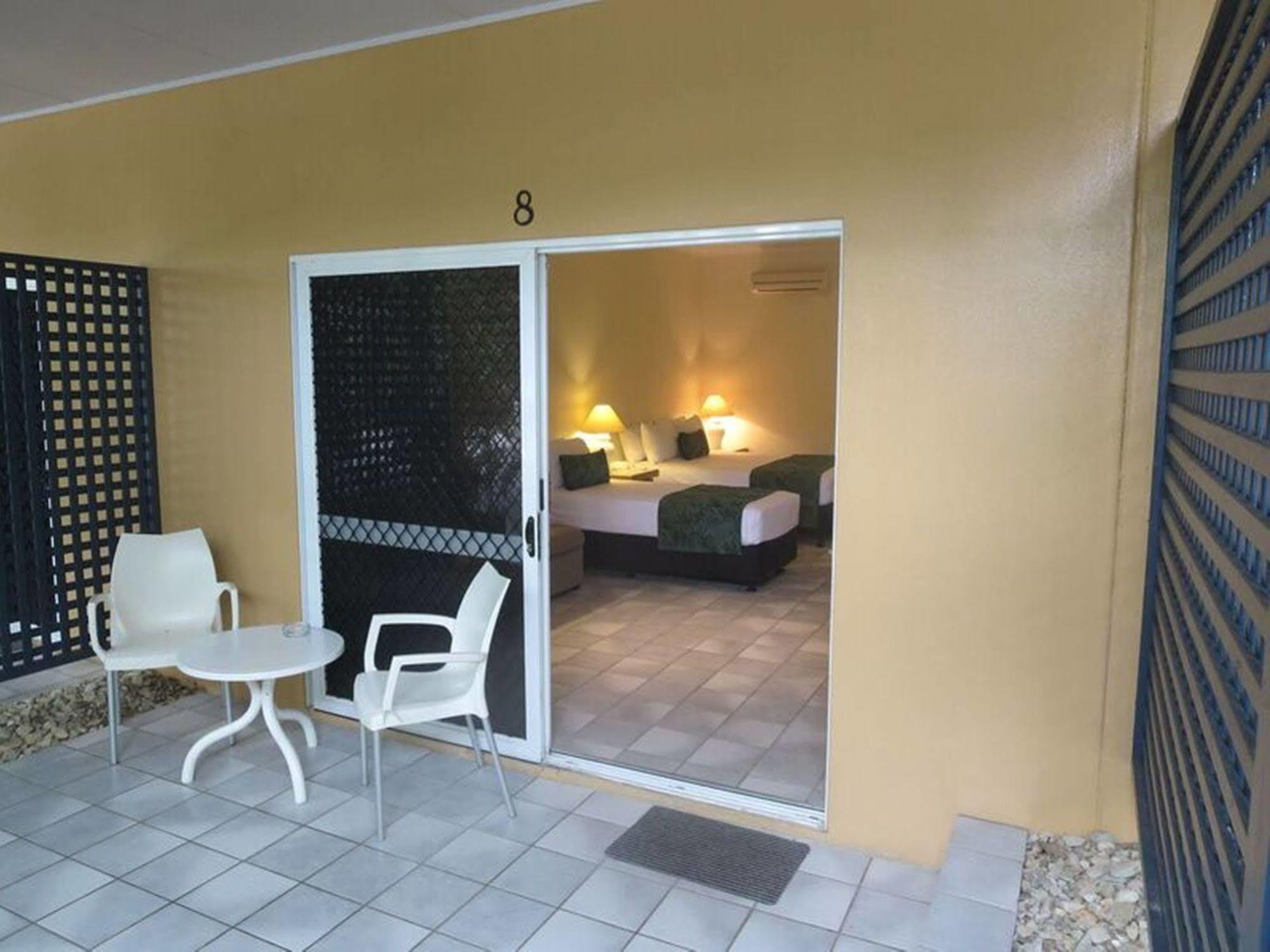 Lazy Lizard Motor Inn Port Douglas Exterior foto
