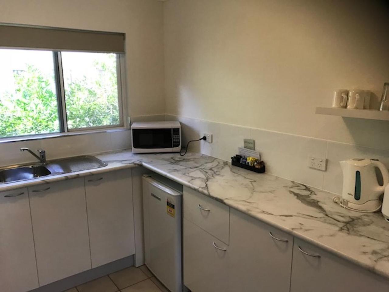 Lazy Lizard Motor Inn Port Douglas Exterior foto